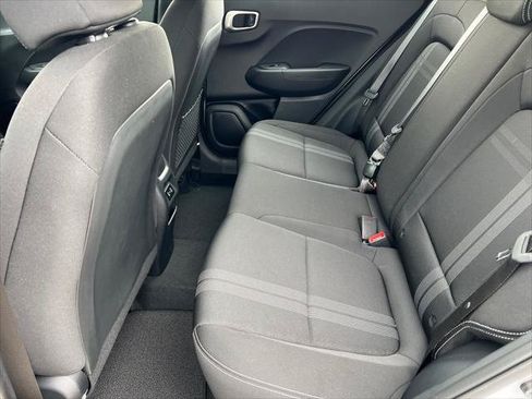 Used 2026 Hyundai Venue SEL FWD image 15