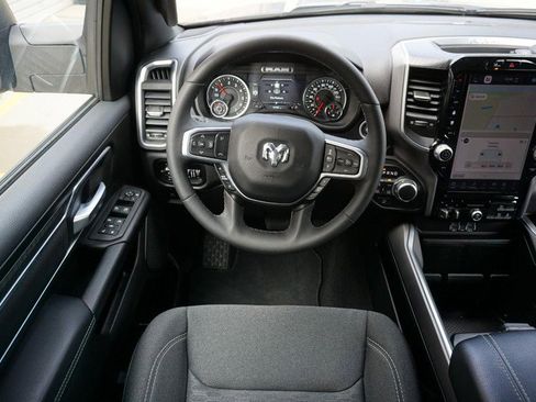 Used 2025 RAM 1500 Big Horn AWD/4WD image 40