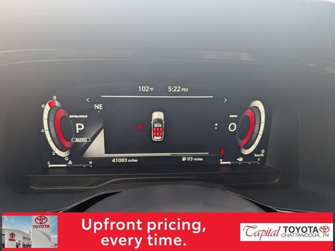 Used 2024 Nissan Pathfinder Platinum w/ Black Appearance Package AWD/4WD image 20