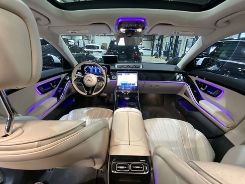 Certified 2023 Mercedes-Benz S 500 4MATIC image 2