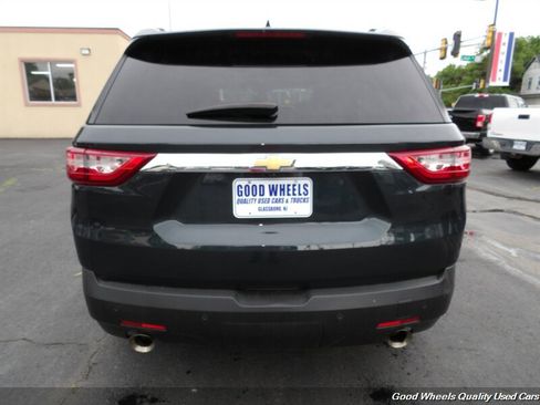 Used 2019 Chevrolet Traverse LT w/ LT Premium Package AWD/4WD image 6