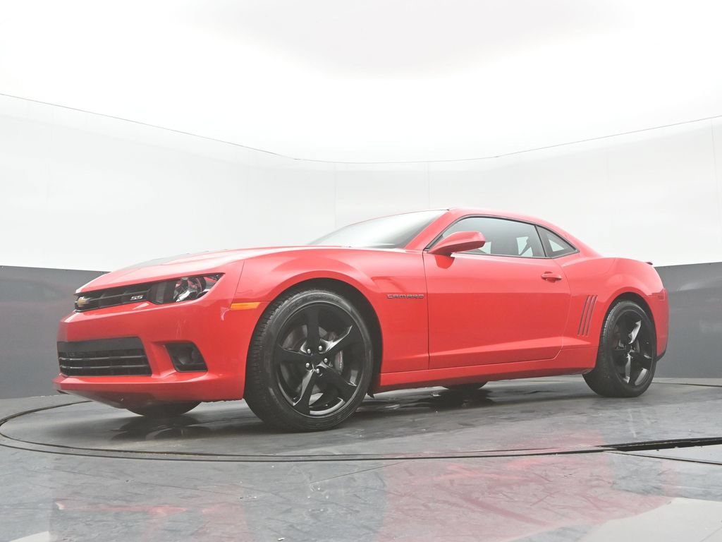 Used 2015 Chevrolet Camaro SS w/ Black Rally Stripe Package RWD image 10