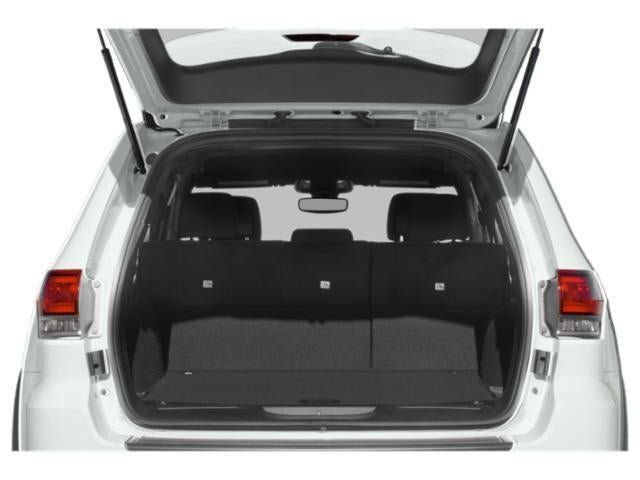 Used 2018 Jeep Grand Cherokee Laredo AWD/4WD image 12