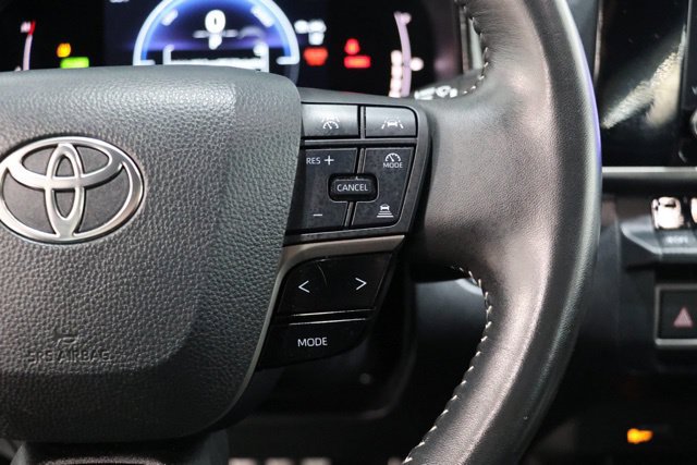 Used 2025 Toyota Camry SE FWD image 23