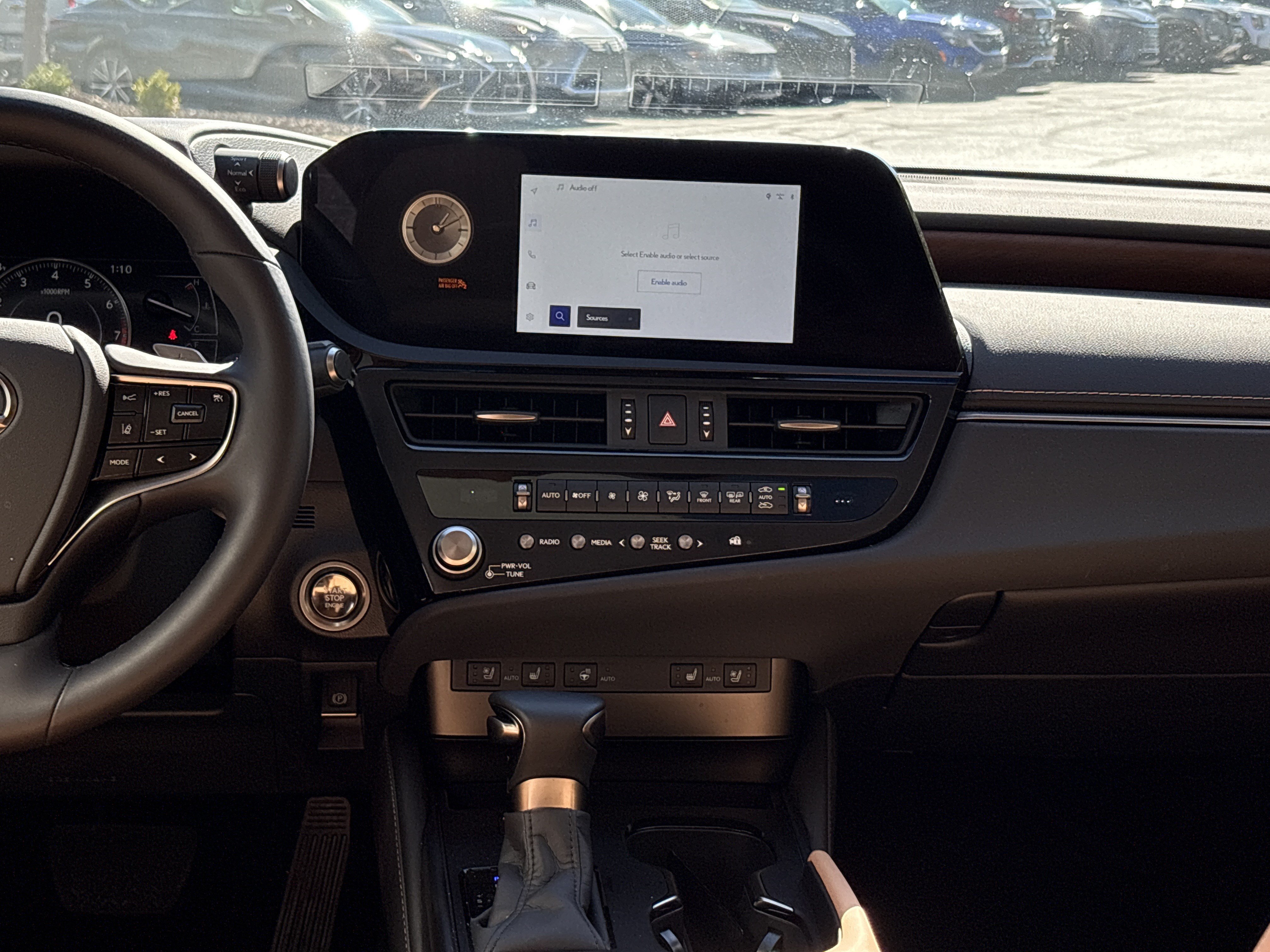 Used 2025 Lexus ES 350 w/ Premium Package FWD image 30