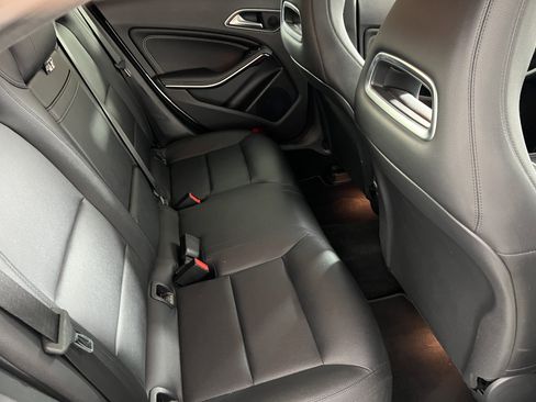 Used 2015 Mercedes-Benz CLA 250 4MATIC image 23