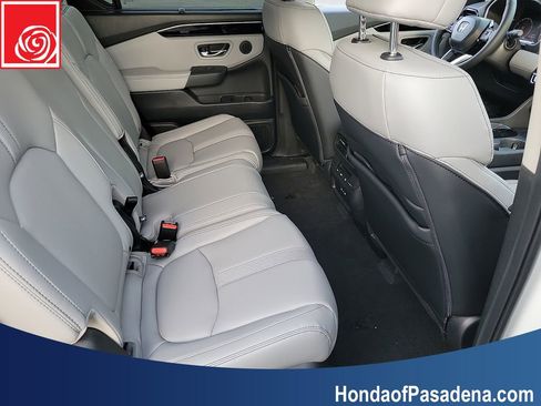 New 2025 Honda Pilot EX-L image 16