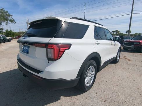 New 2026 Ford Explorer Active image 5