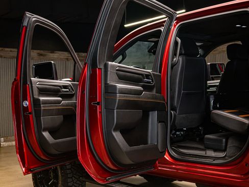 Used 2024 GMC Sierra 3500 AT4 w/ AT4 Premium Plus Package image 29