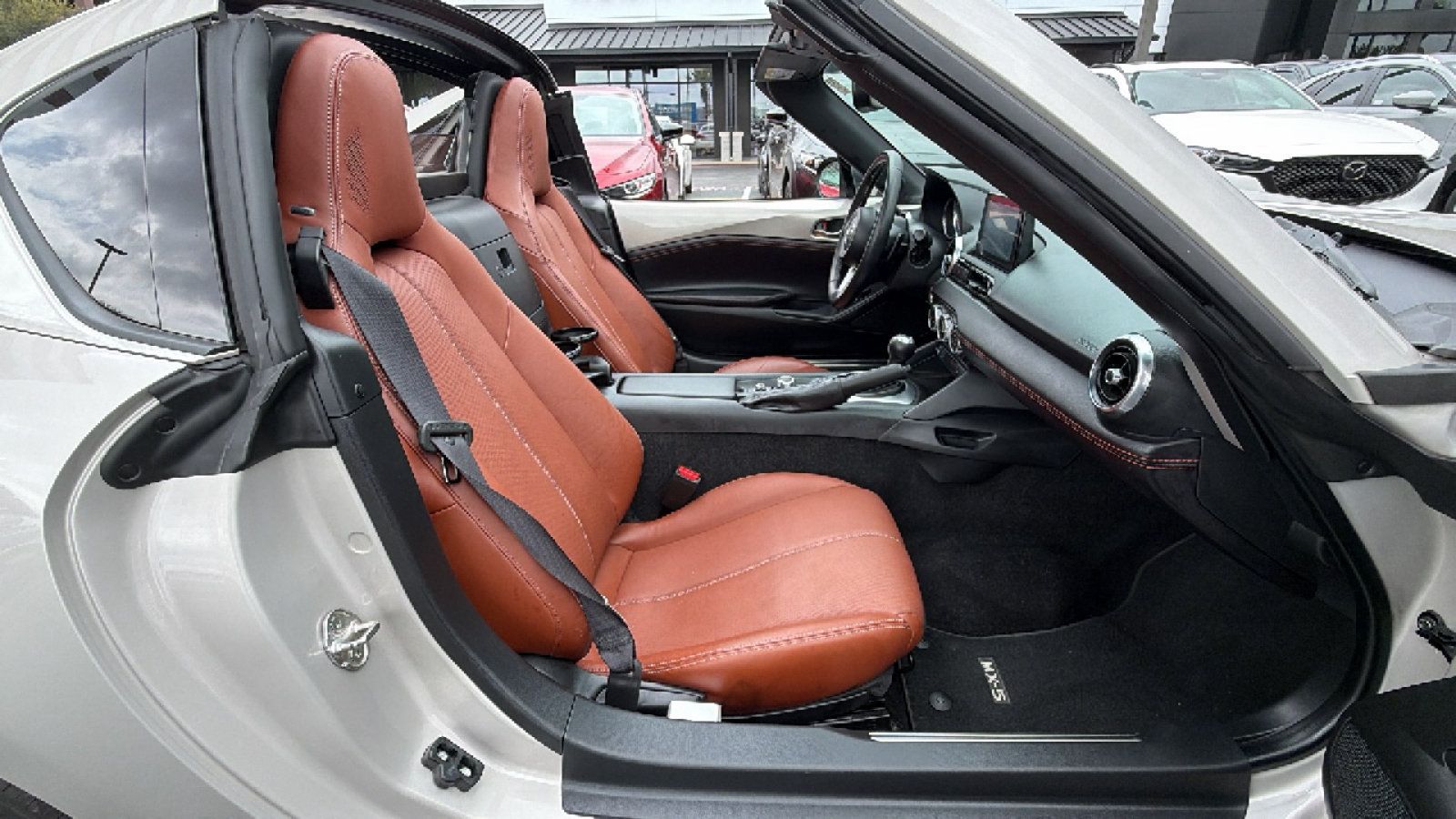 Used 2023 MAZDA MX-5 Miata Grand Touring RWD image 29