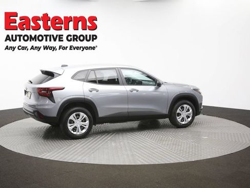 Used 2024 Chevrolet Trax LS w/ Driver Confidence Package FWD image 37