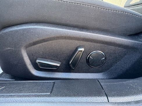 Used 2020 Ford Fusion SE image 22