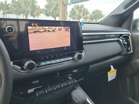 New 2026 GMC Canyon Elevation w/ Convenience Package image 15