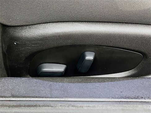 Used 2018 Chevrolet Camaro LT image 11