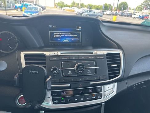 Used 2014 Honda Accord EX image 16
