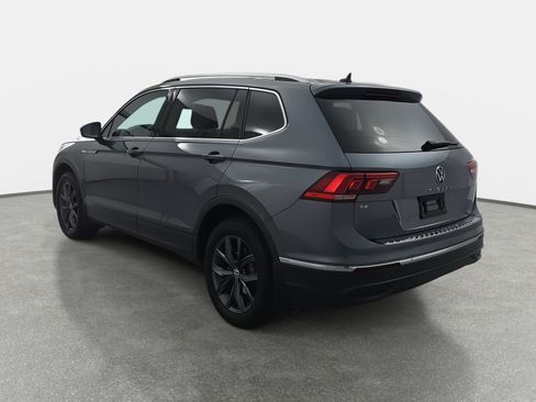 Certified 2022 Volkswagen Tiguan SE image 5