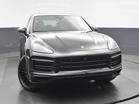 Used 2023 Porsche Cayenne GTS AWD/4WD image 8