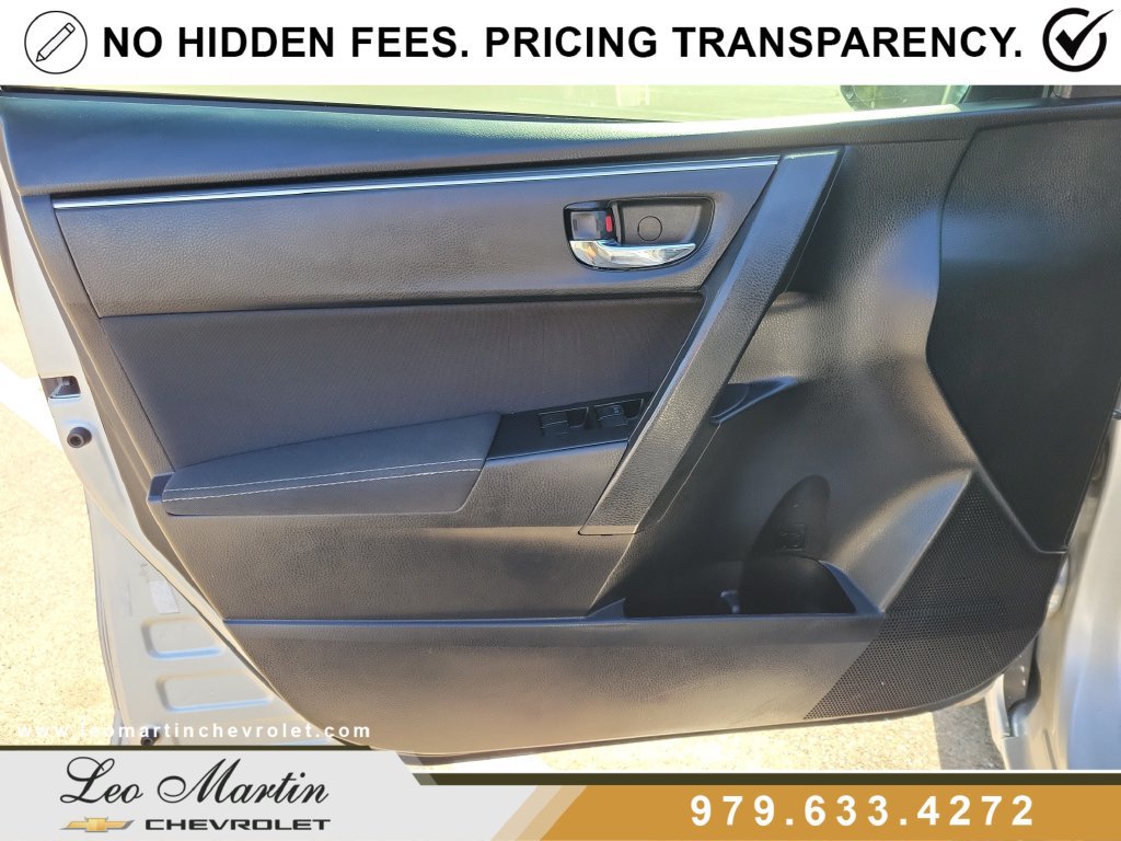 Used 2018 Toyota Corolla LE w/ LE Premium Package w/Moonroof FWD image 17