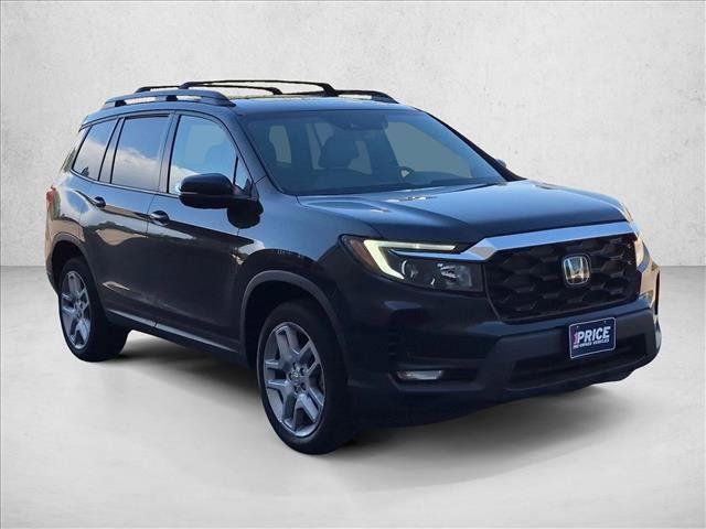 Used 2025 Honda Passport EX-L image 3