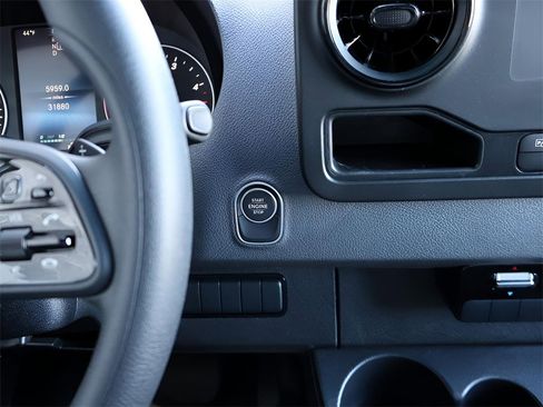 Used 2024 Mercedes-Benz Sprinter 144 Cargo image 33