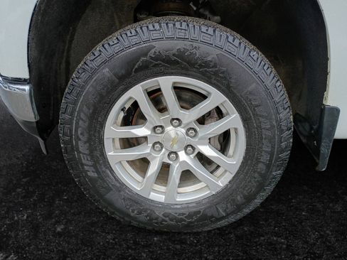 Used 2020 Chevrolet Silverado 1500 LT w/ All-Star Edition image 15