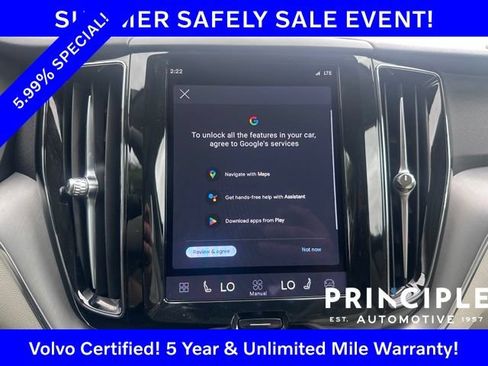 Certified 2024 Volvo XC60 B5 Core AWD/4WD image 25
