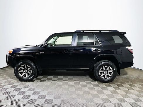 Used 2024 Toyota 4Runner TRD Off-Road Premium w/ Off Road Premium Plus Package AWD/4WD image 4