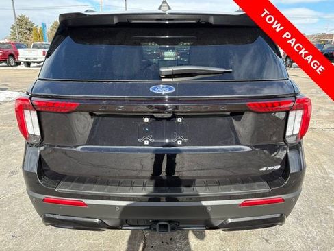 Used 2025 Ford Explorer ST-Line image 4