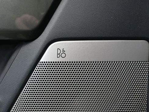 Used 2022 Ford F150 XLT w/ Equipment Group 302A High image 23