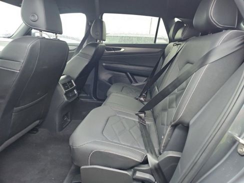 Used 2025 Volkswagen Atlas Cross Sport SE image 15