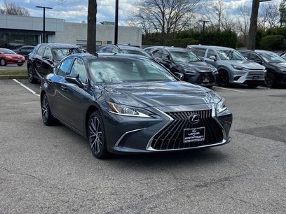 Certified 2025 Lexus ES 350 w/ Premium Package
