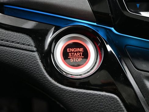 Certified 2022 Honda Odyssey Touring image 17