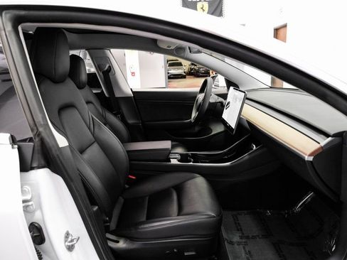 Used 2020 Tesla Model 3 Long Range image 30