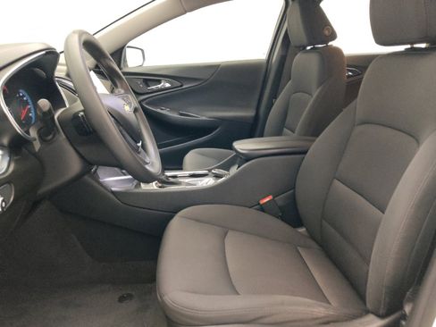 Used 2020 Chevrolet Malibu LT FWD image 17
