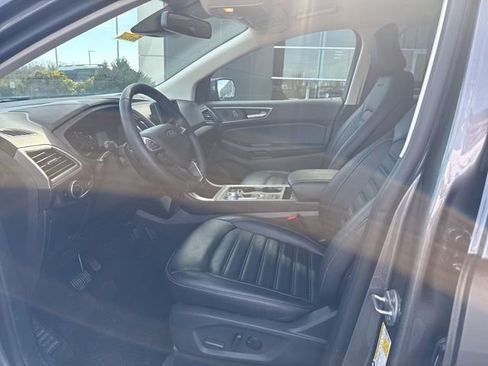 Used 2024 Ford Edge SEL w/ Convenience Package image 10