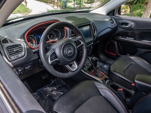 Used 2021 Jeep Compass Trailhawk image 33