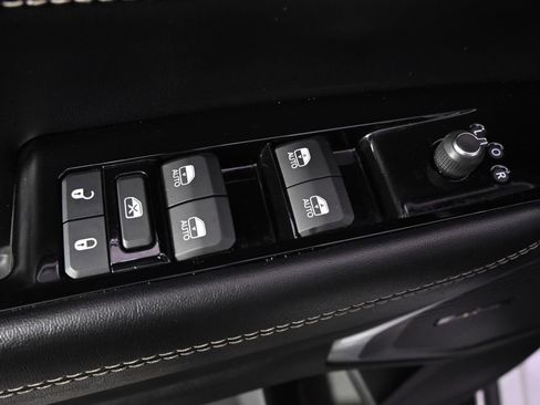 Used 2022 Jeep Wagoneer Series I w/ Premium Group I image 23