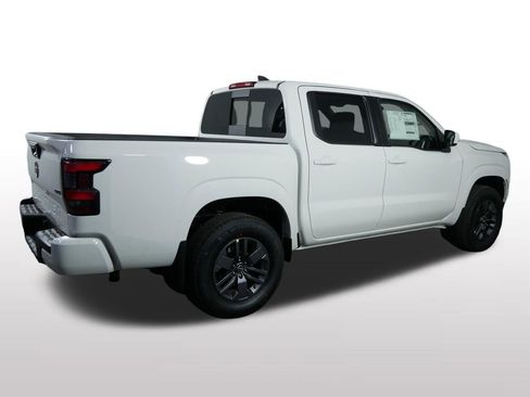 New 2026 Nissan Frontier SV w/ All-Weather Content Package AWD/4WD image 10
