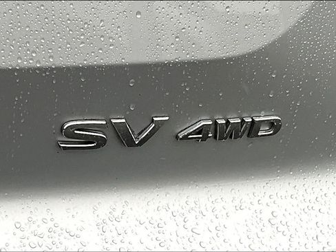 Used 2024 Nissan Pathfinder SV image 22