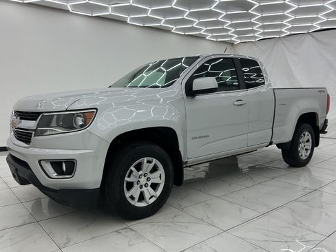 Used 2018 Chevrolet Colorado LT w/ LT Convenience Package AWD/4WD image 6