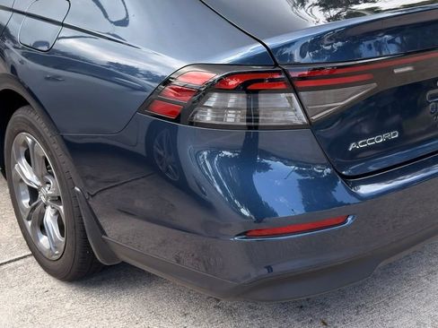 Used 2023 Honda Accord EX image 7