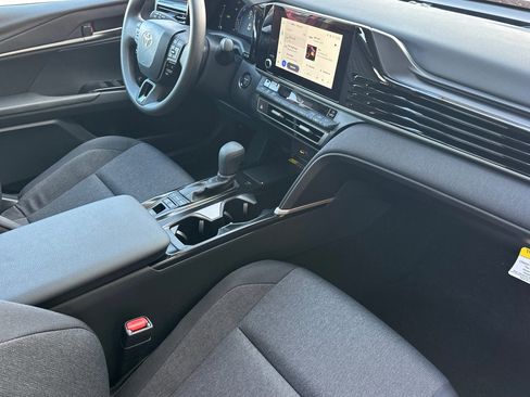 Used 2026 Toyota Camry LE image 15
