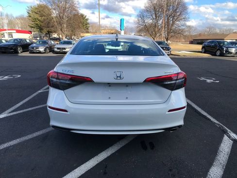 Certified 2024 Honda Civic Sport image 11