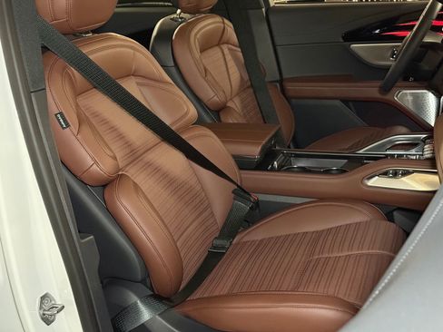 New 2026 Lincoln Nautilus Reserve image 13