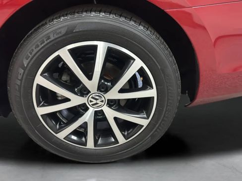 Used 2017 Volkswagen Jetta SE FWD image 35