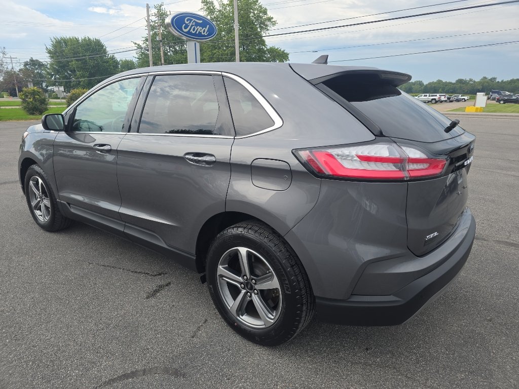 Used 2024 Ford Edge SEL w/ Convenience Package AWD/4WD image 8