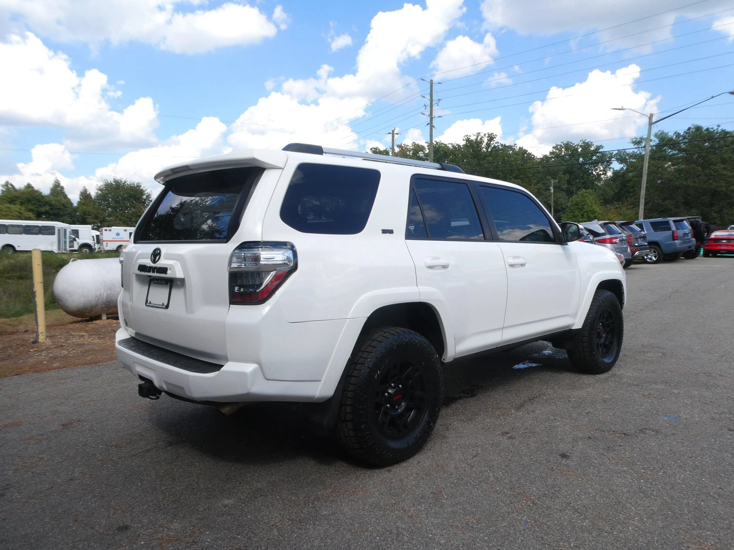 Used 2019 Toyota 4Runner SR5 Premium AWD/4WD image 5