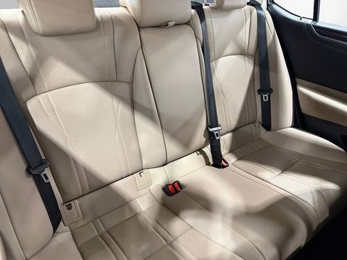 Used 2019 Lexus ES 350 w/ Accessory Package FWD image 17