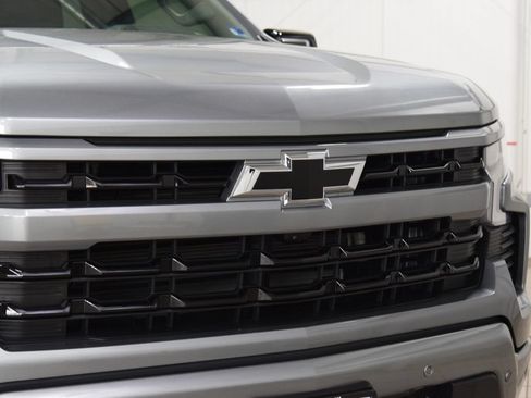 Used 2026 Chevrolet Silverado 1500 RST w/ Dark Appearance Package AWD/4WD image 11