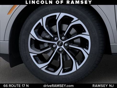 New 2026 Lincoln Nautilus Reserve AWD/4WD image 20